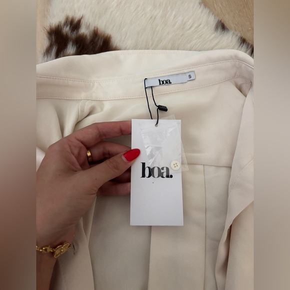 BOA - effortless oversized shirt - Picture 7 of 7